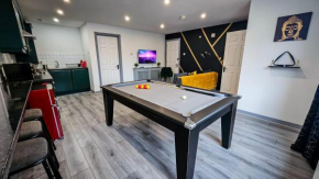 Modern City Centre Apartment